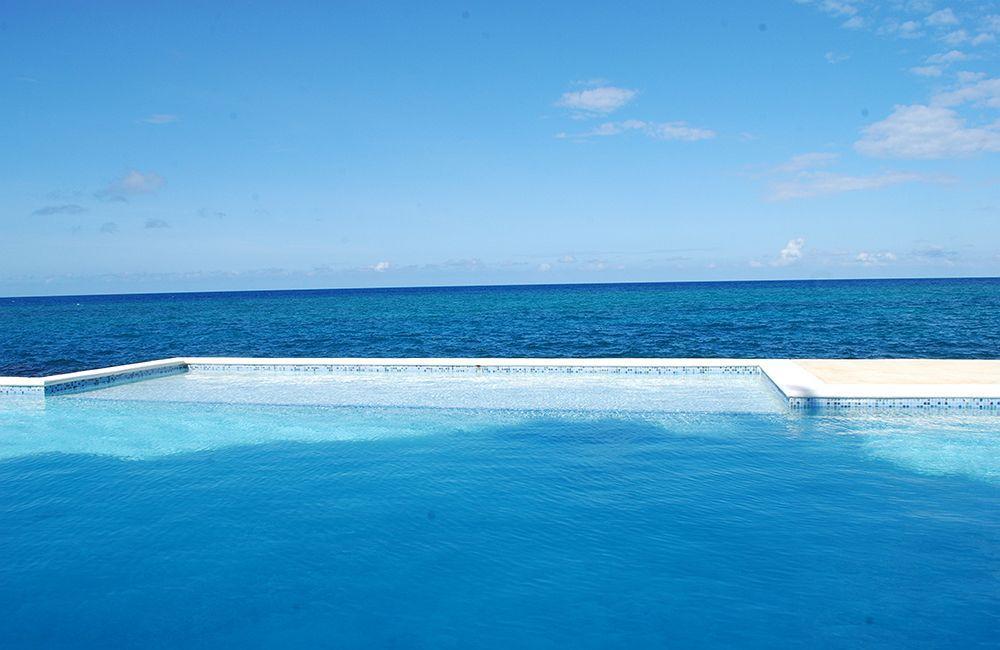 Whispering Seas Jamaica Appartamento Ocho Rios Esterno foto
